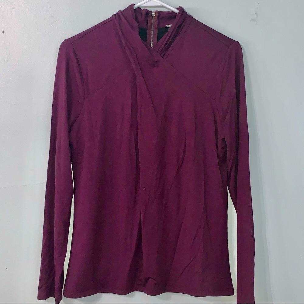 Chico’s Black Label Neck Detail Top in Deep Berry NWT